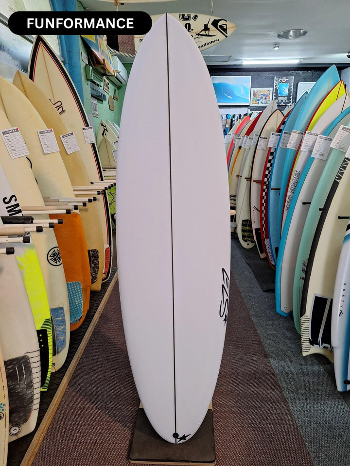 ELS PU GLADIATOR 5'10 X 19.66" X 2.52" = 31.79L