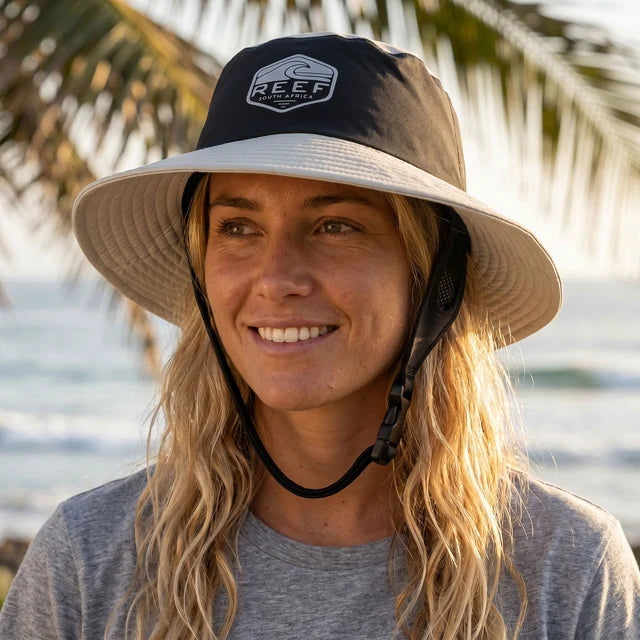 REEF HELMET BUCKET HAT