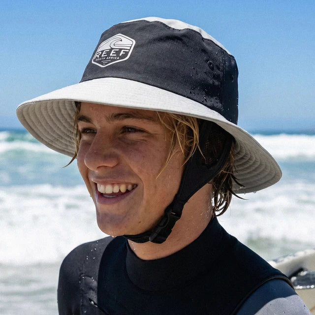 REEF HELMET BUCKET HAT