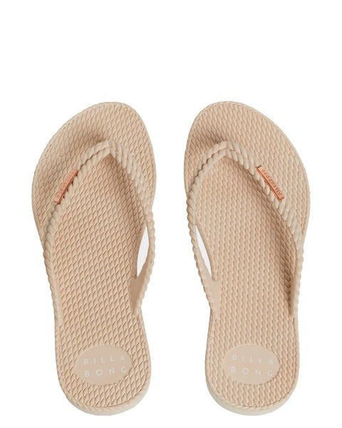 Kick Back Thong - Solid - Dove (Tel0)