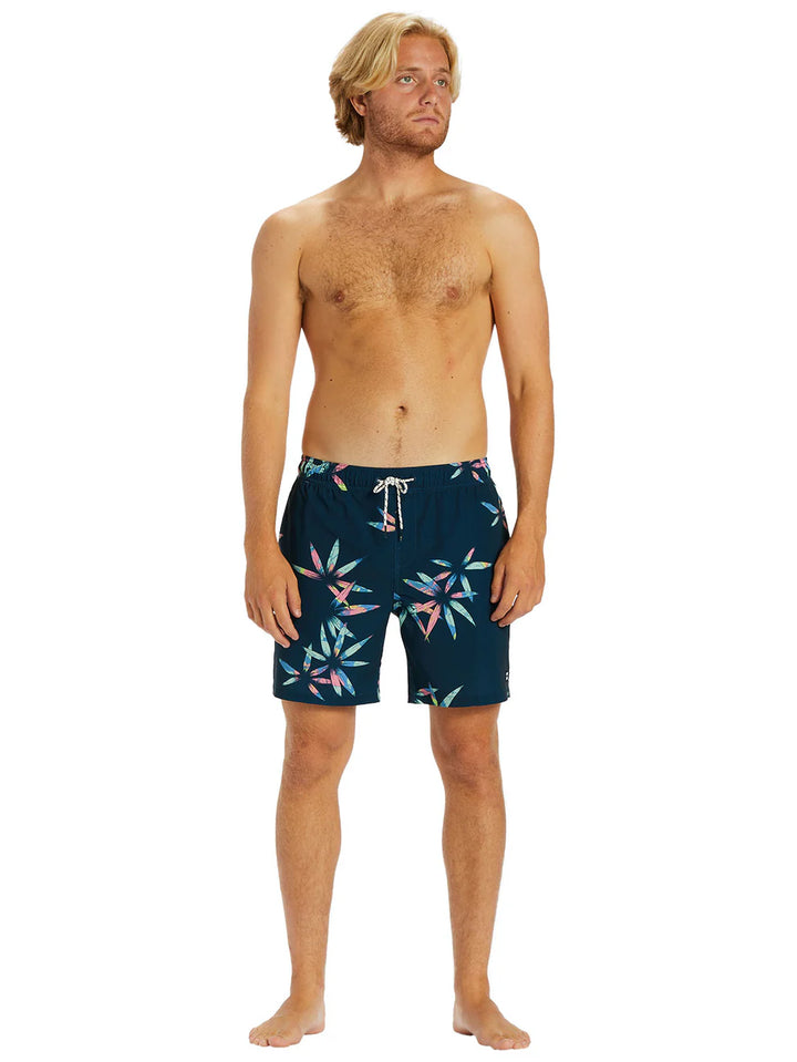 HAZY DAZE LAYBACK - Raven / Black