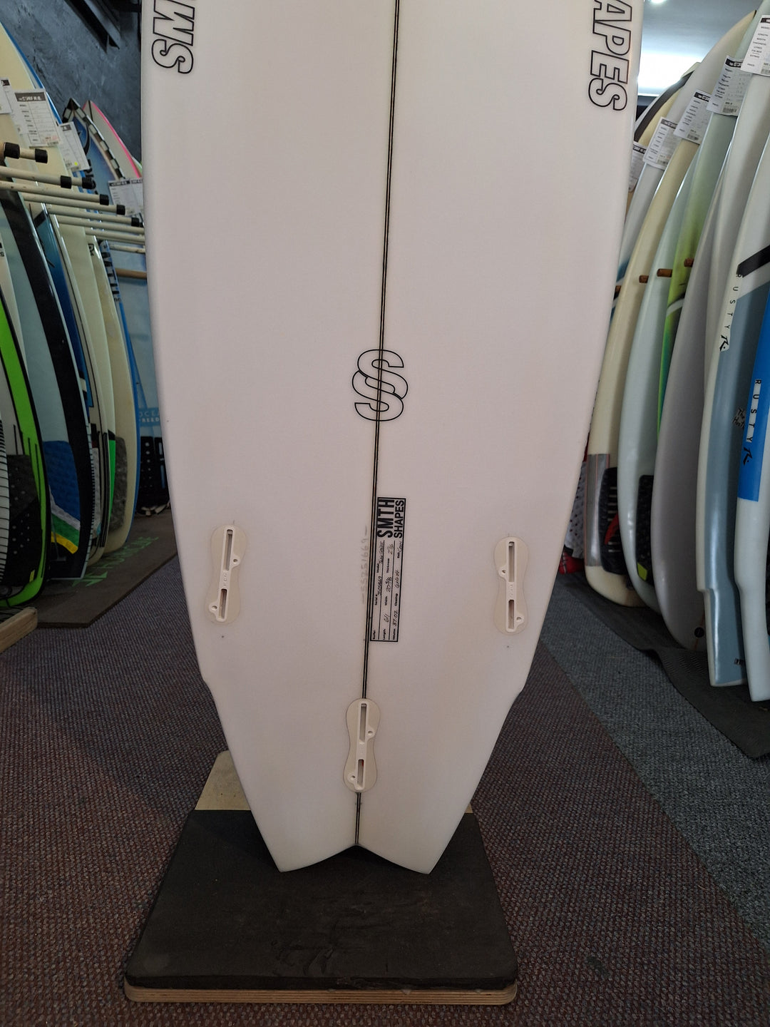 SMTH SHAPES PU TWIN TRAILER 6'1 x 20 3/8" x 2 11/16" = 37.02L