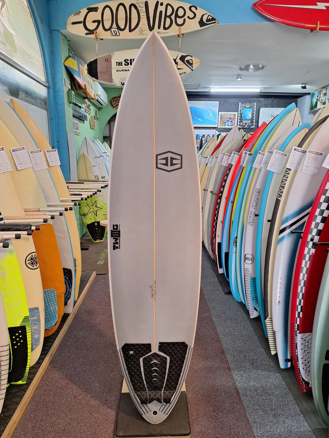 TWIG PU STEP UP 6'3 X 19" X 2 3/8" = 31L