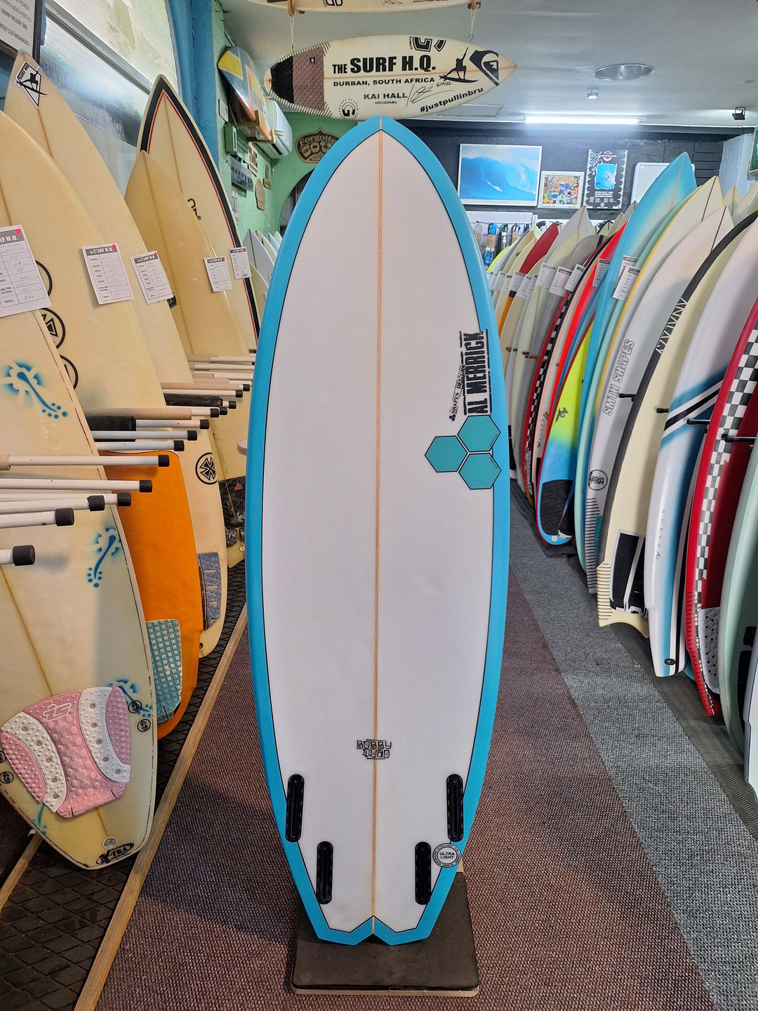 AL MERRICK PU BOBBY QUAD 5'5 X 19 5/8" X 2 7/16" = 28.9L
