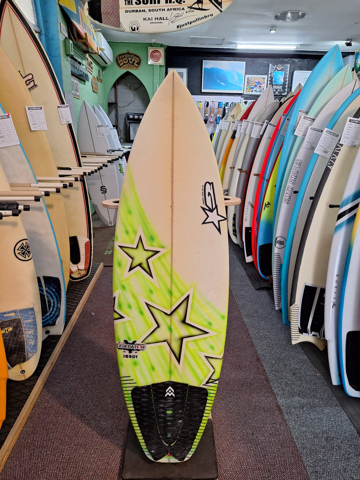 SMTH SHAPES PU JORDY JNR 4'9.5" X 18" X 2 3/16" = 18.8L