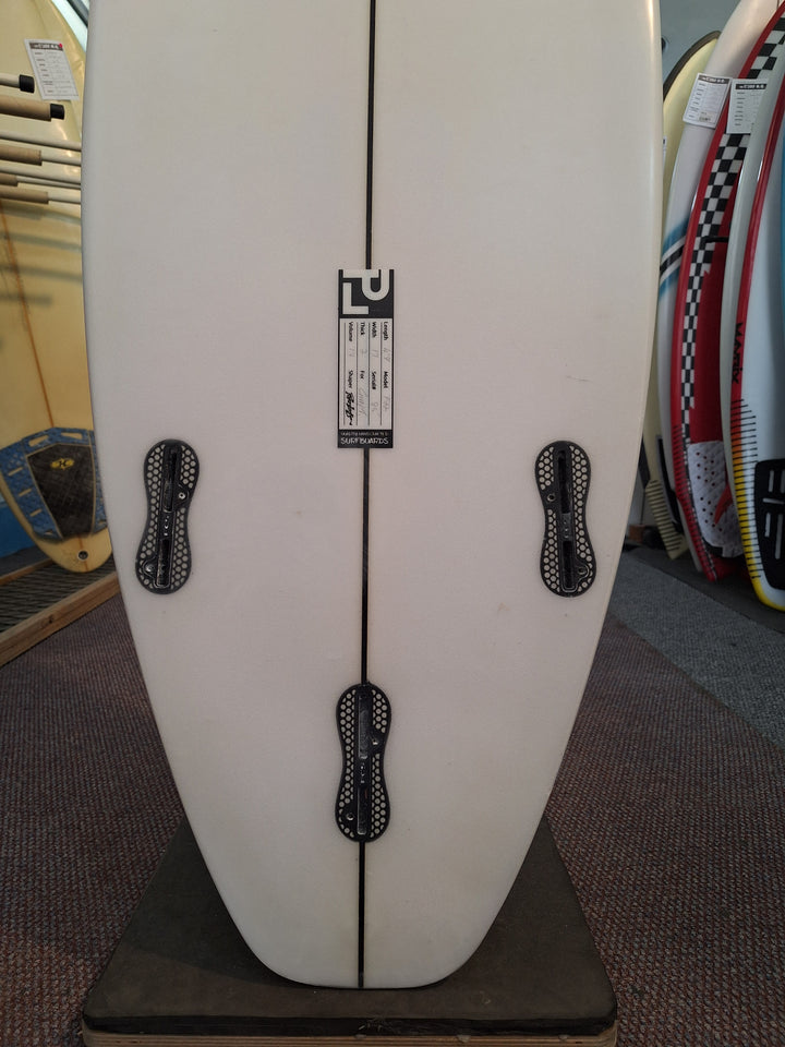 PETER LAWSON PU F22 4'8 x 17" x 2" = 17 L