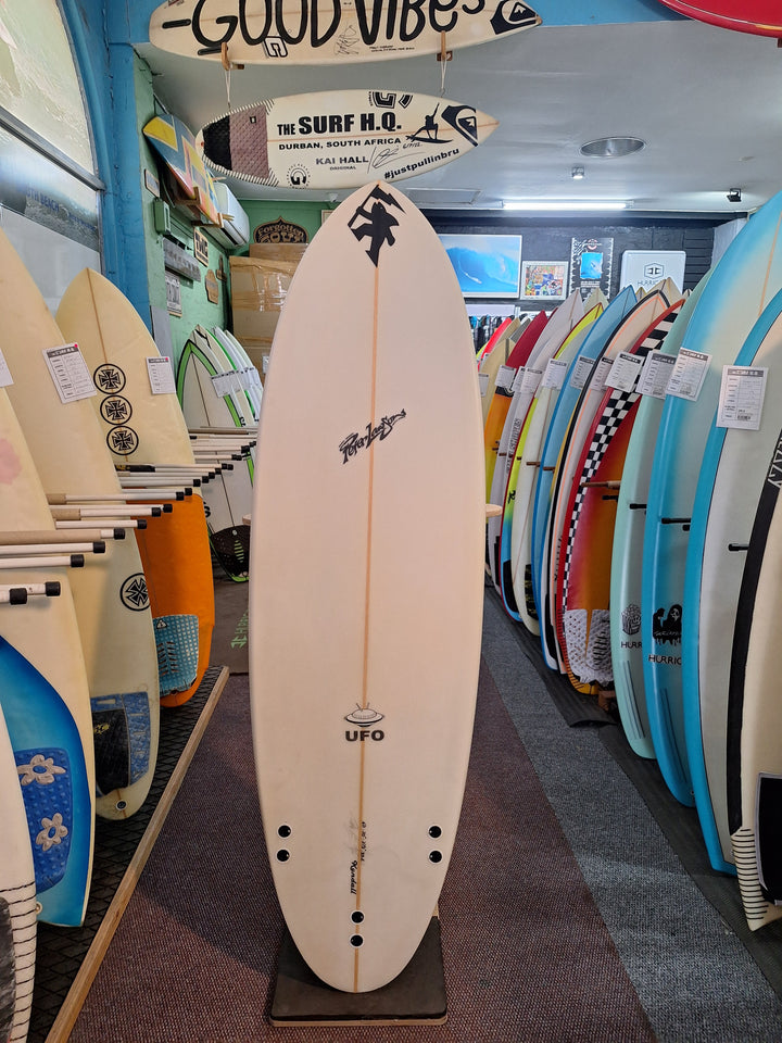 PETER LAWSON PU UFO 6'0 X 20" X 2 1/2" = 33L