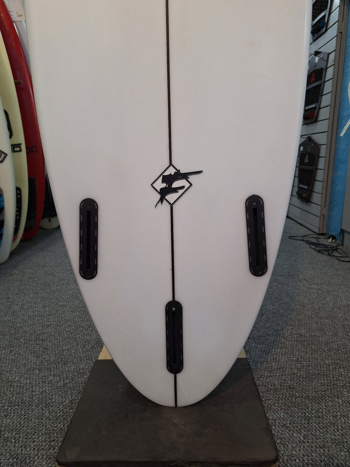 BILT PU LIGHTNING 2 6'1 X 19 1/4" X 2 5/8" = 31.65L