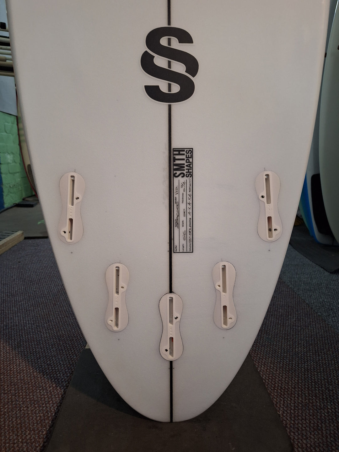 SMTH SHAPES PU V12 6'6 X 20" X 2 3/4" = 37.5L
