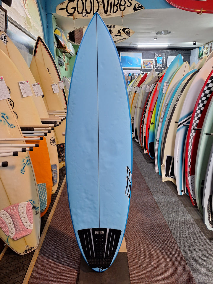 ELS PU WHITE LIGHTNING 5'10 X 19.20" X 2.40" = 28.09L