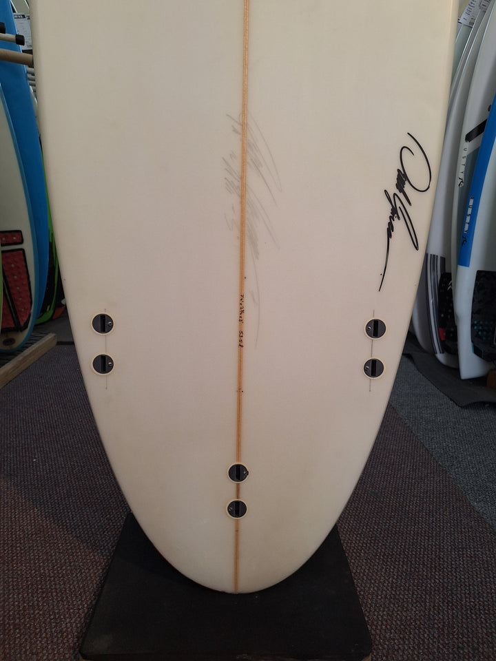 DGS PU MID-LENGTH 7'4 x 22 3/4" x 3" = 53.5L