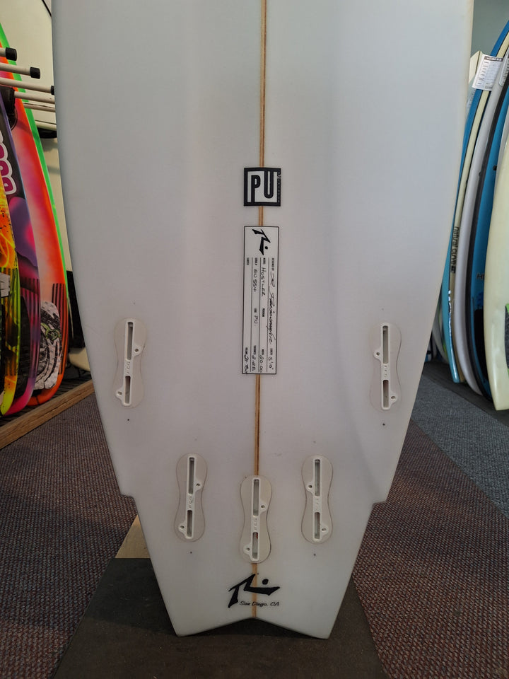 RUSTY PU HUSTLER 5'10 X 20" X 2.28" = 29.78L