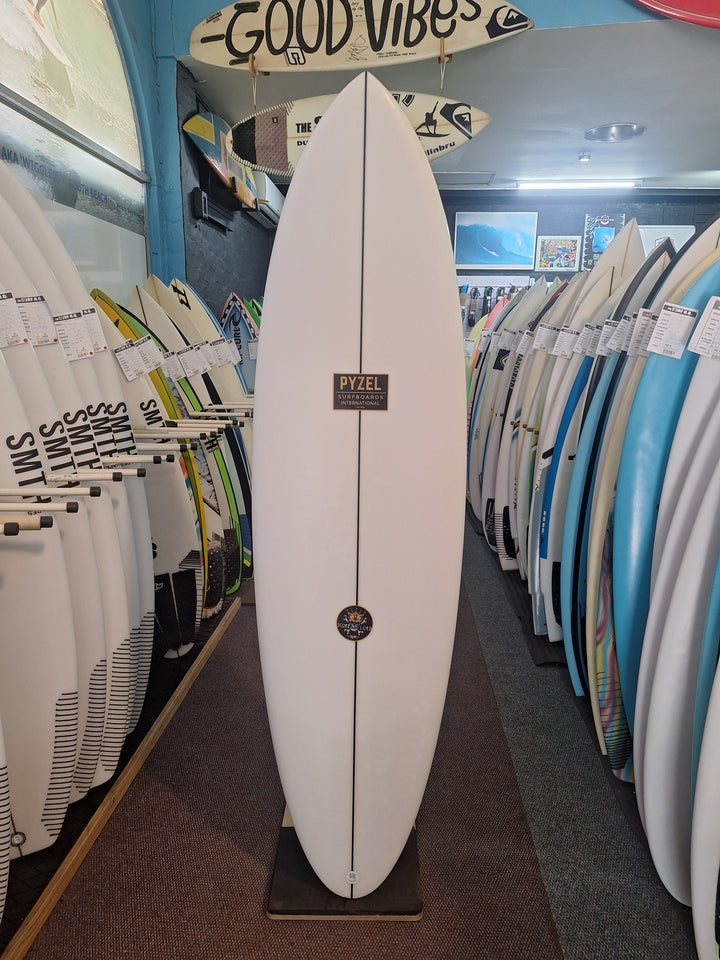 PYZEL PU SCORE LORD 6'2 X 20" X 2 11/16" = 35.70L