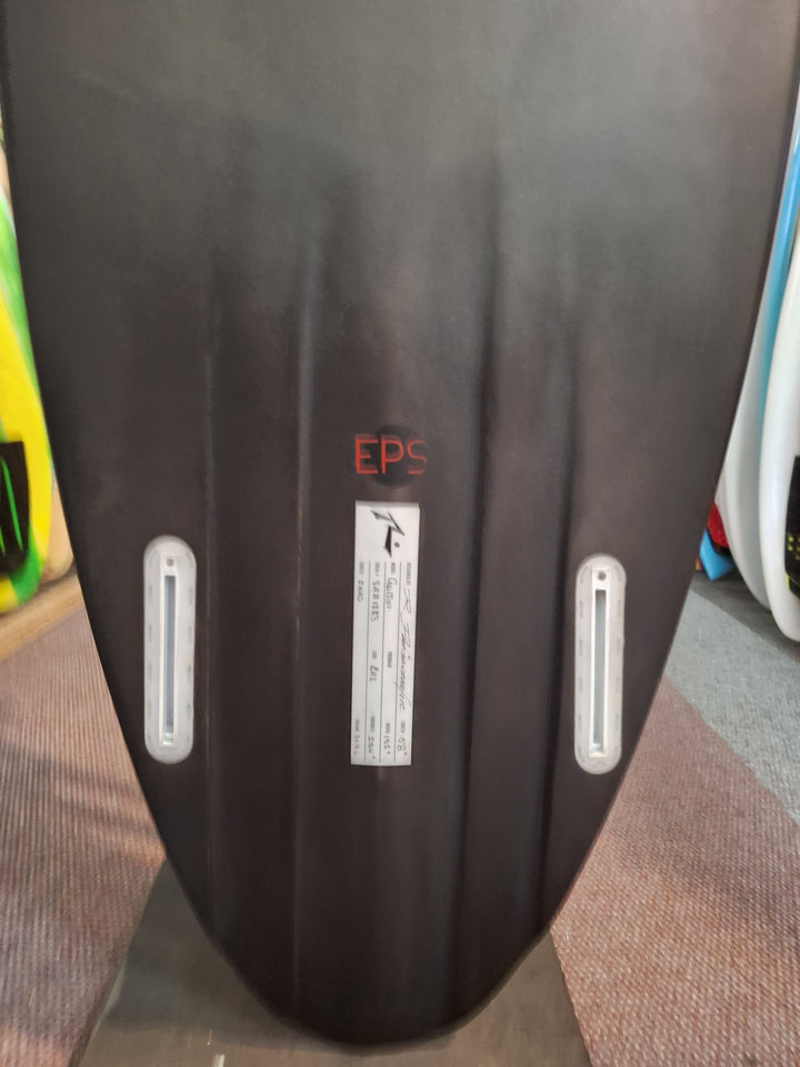 RUSTY EPOXY GRIFFIN 5'8 X 19.5" X 2.54" = 31.5L