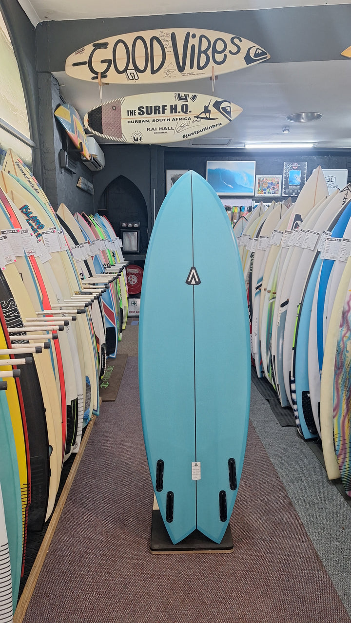 ANALOGY PU ODYSSEY 5'7 X 19 5/8 X 2 7/16" = 30.1L