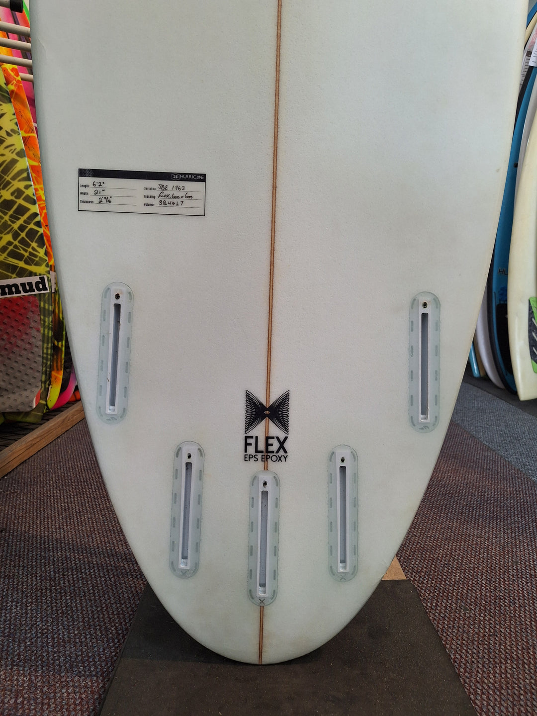 HURRICANE EPOXY PACMAN 6'2 X 21' X 2 9/16" = 38.4L