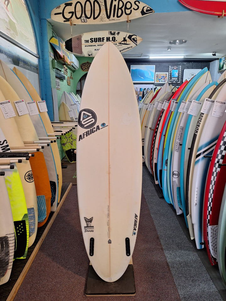 AFRICA SURFBOARDS PU STUMPY 6'2 X 19 15?32" X 2 3/8" = 31.36L