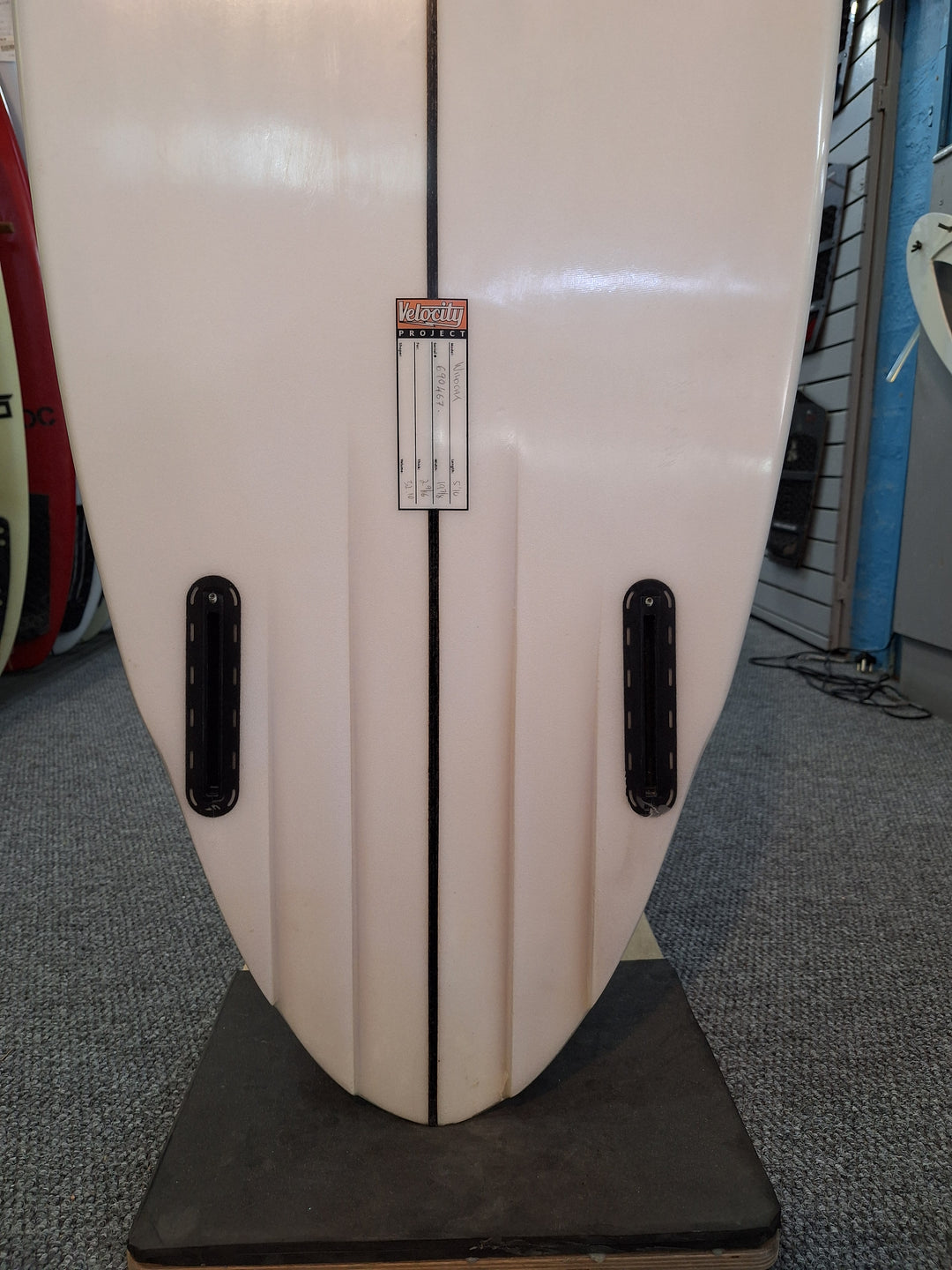 PYZEL PU WILDCAT 5'10 X 19 7/8" X 2 9/16" = 32.1L
