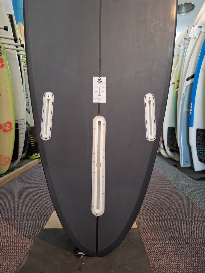 ANALOGY PU PARTNER IN CRIME 6'8 X 20 1/2" X 2 11/16" = 39.8L