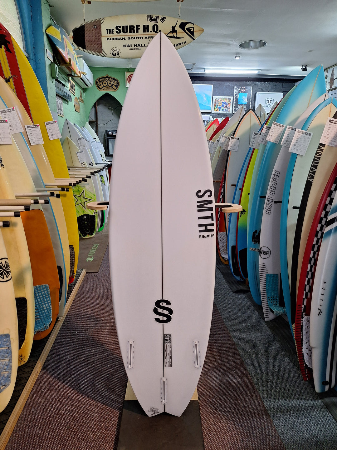 SMTH SHAPES PU HOOLIGAN 5'8 x 18 1/4 x 2 1/4 = 25.5L