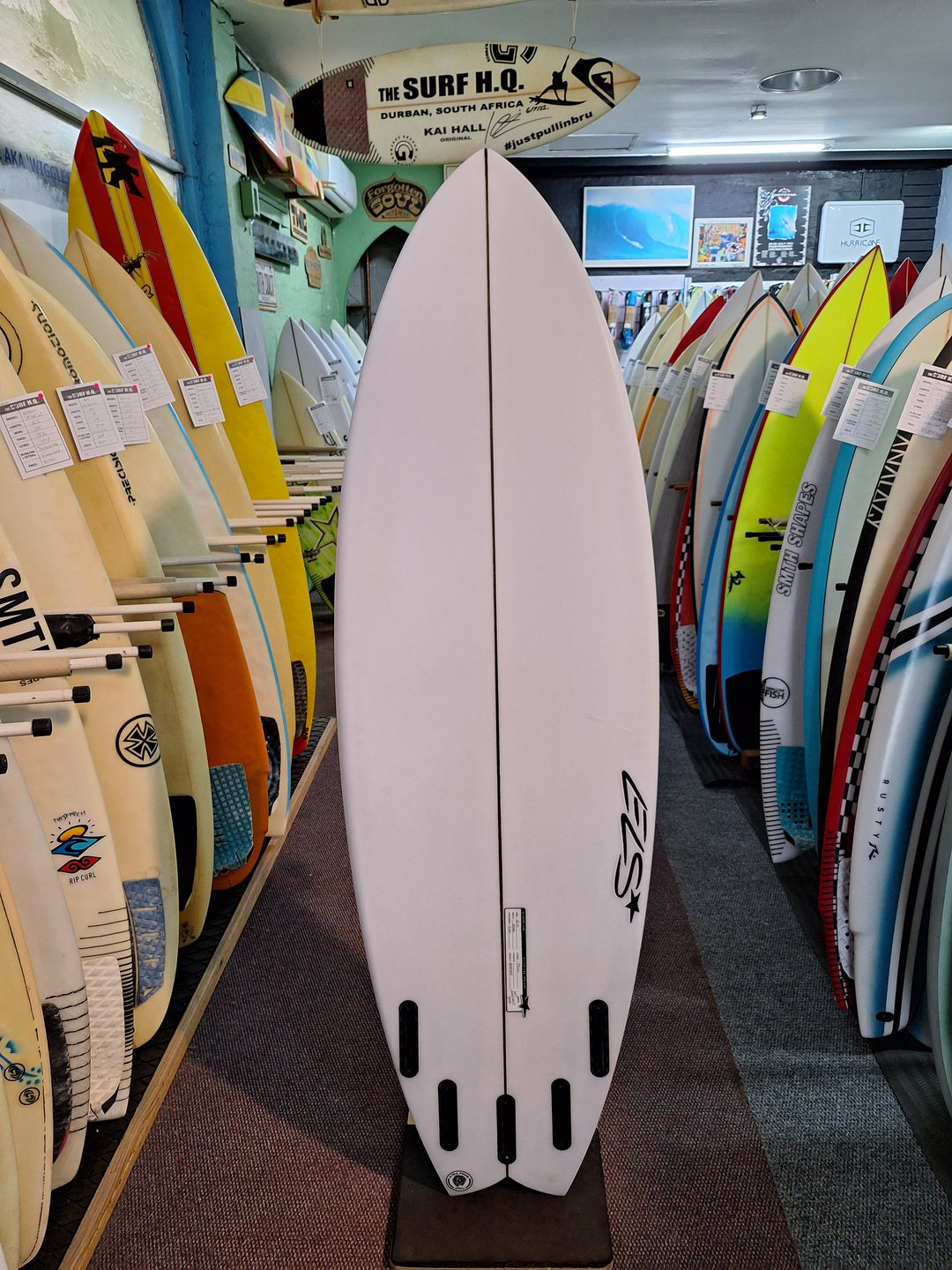 ELS PU HT MUSTARD GAS 5'10 x 20.50" x 2.60" = 33.54L