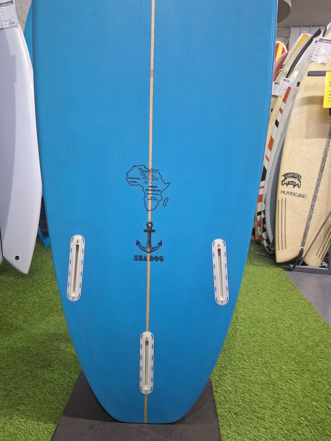 HUTCH SHAPES SEADOG 7'0 x 21 1/2" x 3" = 46.2l