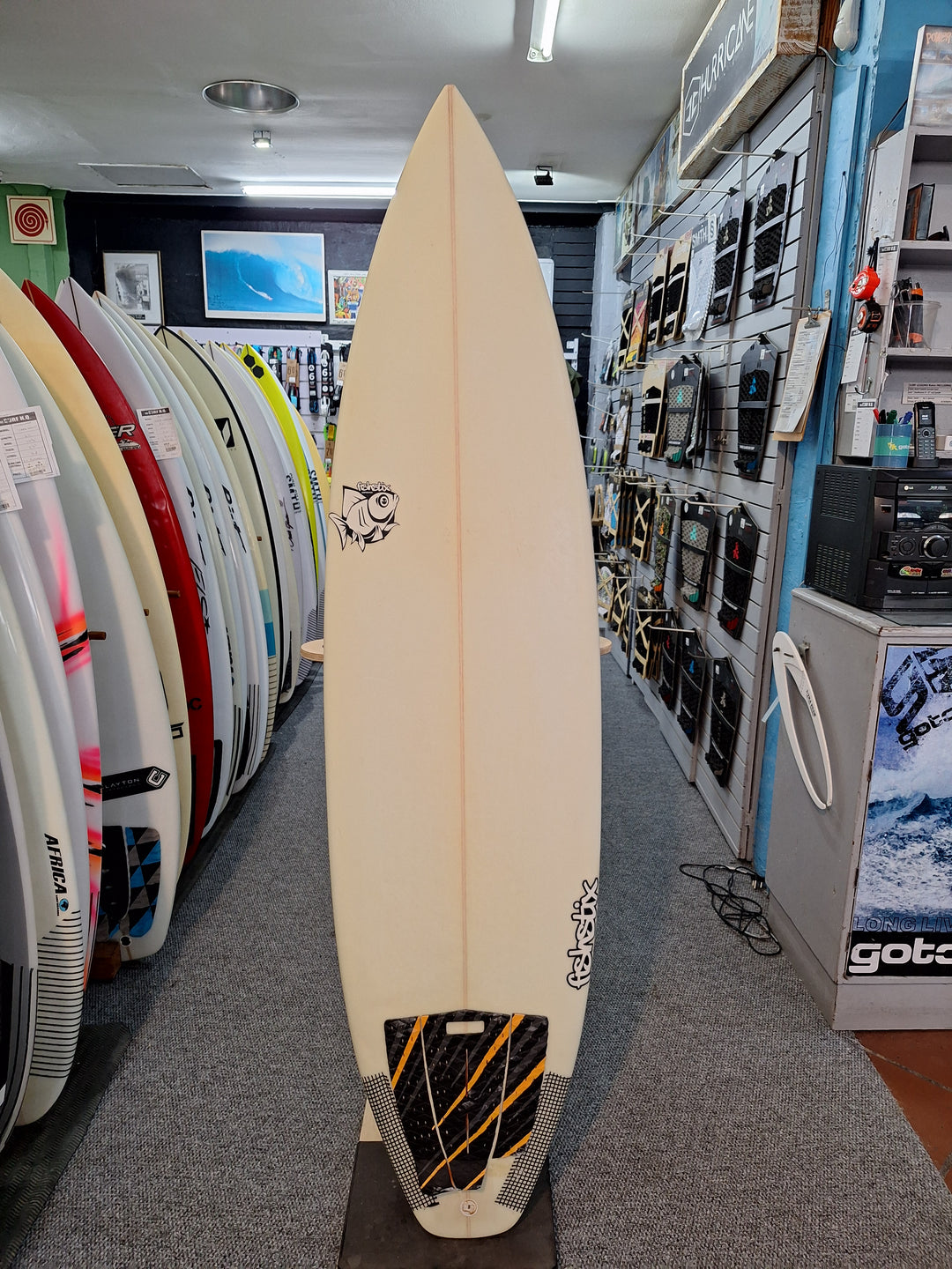 FISHSTIX PU 6'4 X 19.75" X 2.5" = 33L