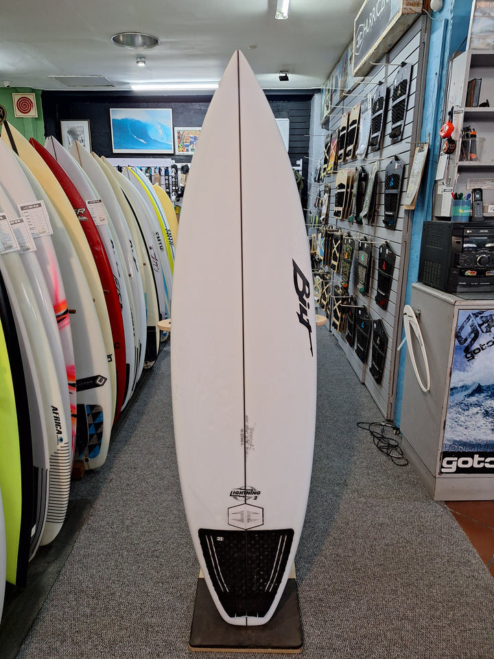 BILT PU LIGHTNING 2 6'0 X 19 1/4" X 2 5/8" = 31.62L