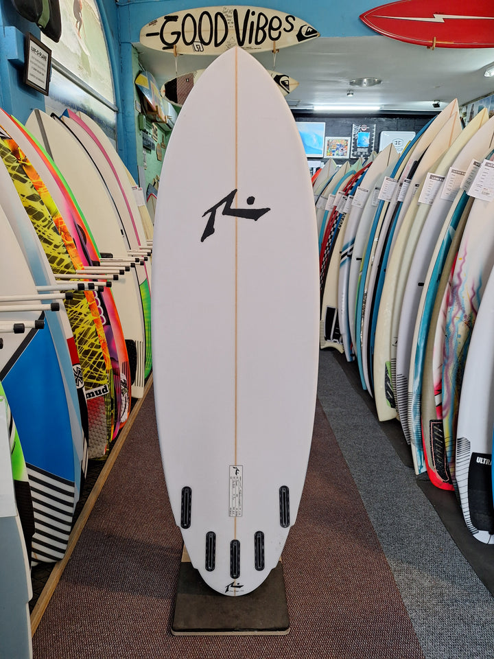 RUSTY PU DWART 5'10 X 20.75" X 2.50" = 34.3L