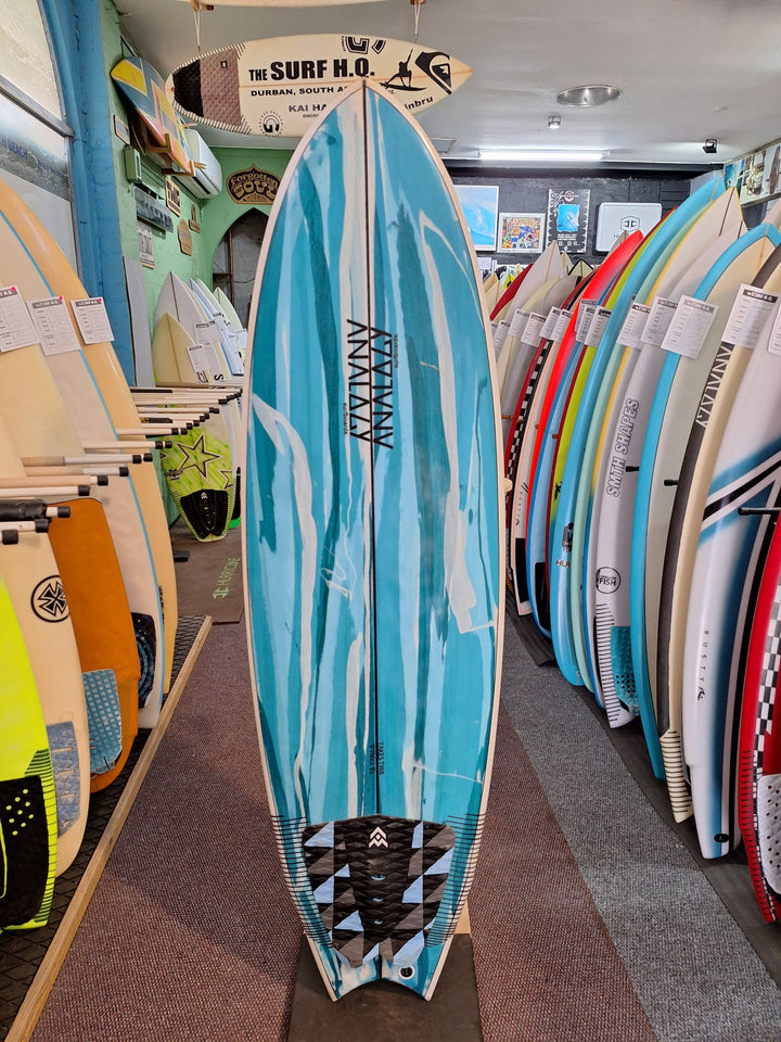 ANALOGY PU 5'7 X 19 13/16" X 2 5/8" = 31L