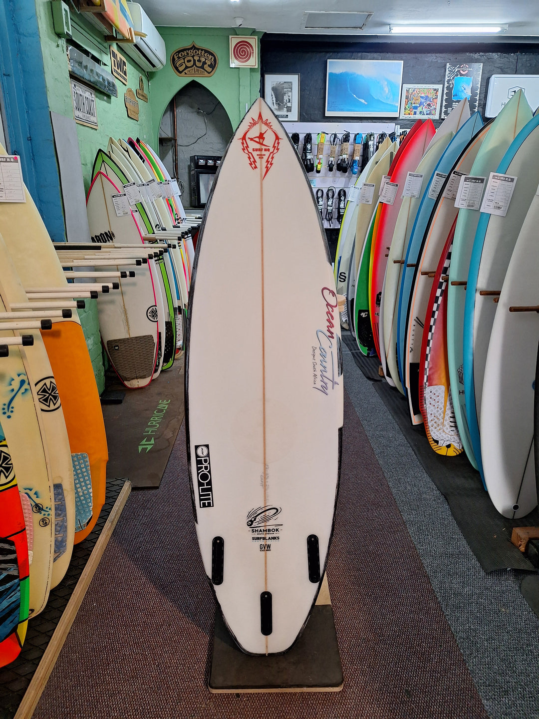 OCEAN COUNTRY PU SHAMBOK 5'2 x 16 3/4" x 2 1/16" = 19.5L