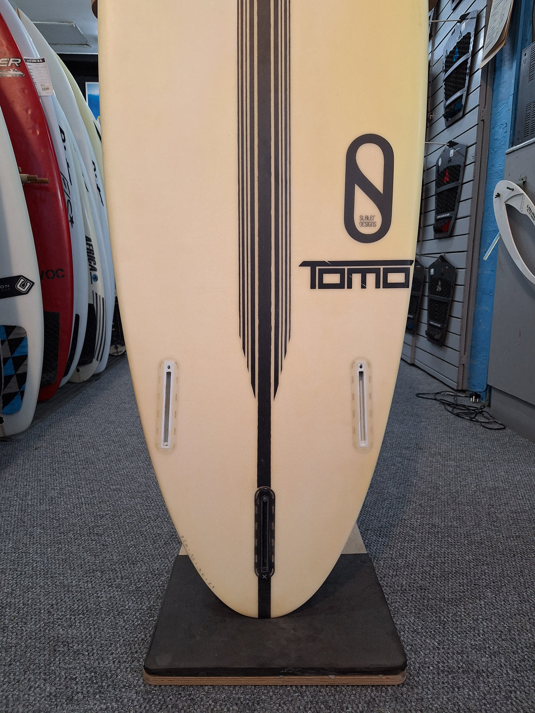 SLATER DESIGNS LFT TOMO 6'2 X 19 1/4" X 2 1/2" = 31.2L