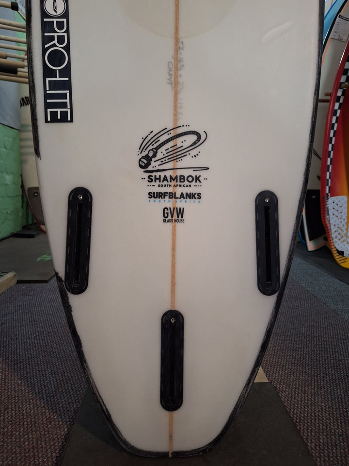 OCEAN COUNTRY PU SHAMBOK 5'2 x 16 3/4" x 2 1/16" = 19.5L
