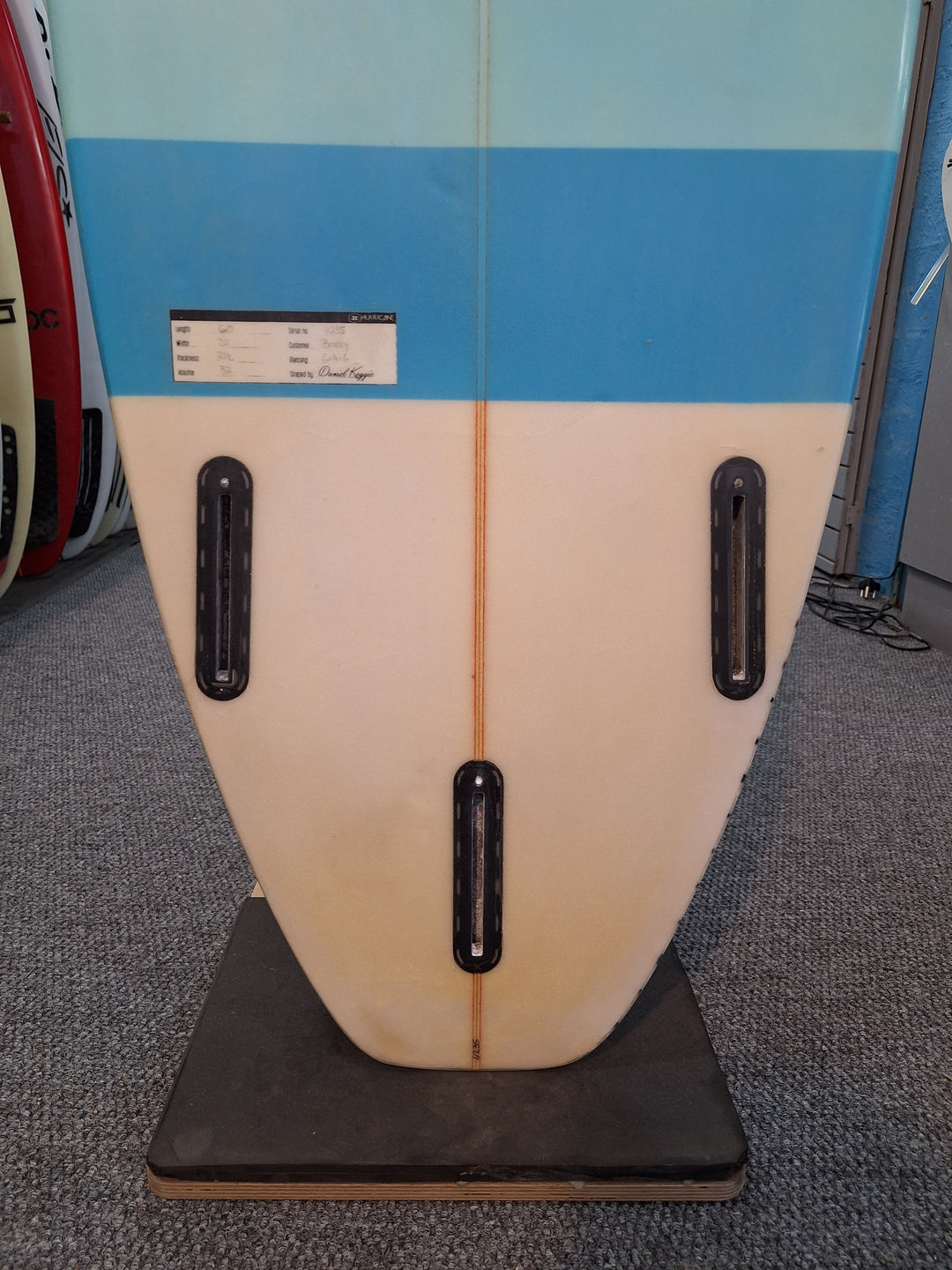 HURRICANE PU LUNATIC 6'0 X 20' X 2 1/2" = 32L