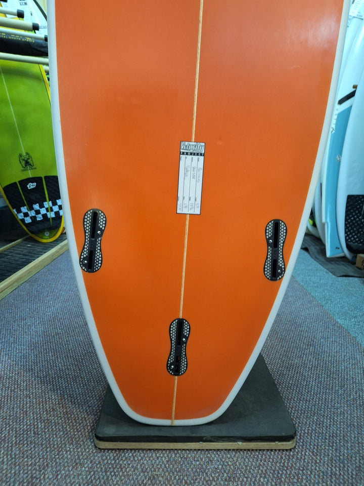 PYZEL PU PRECIOUS 5'11 X 19 3/4" X 2 3/8" = 33.10L