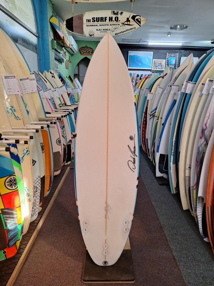 DEREK GIRVEN PU V8 5'8 X 18 3/8" X 2 1/8" = 22.9L