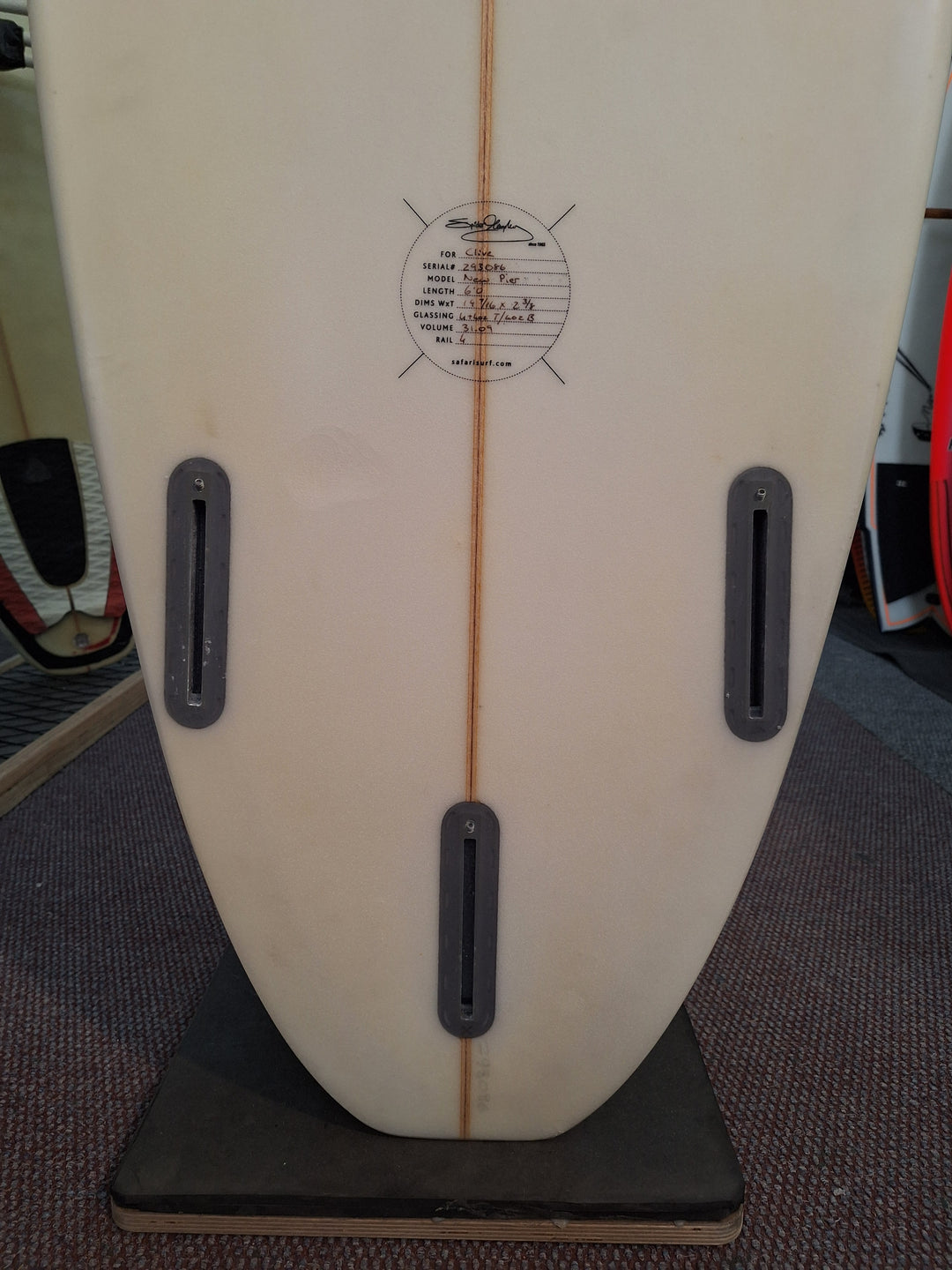 SPIDER PU NEW PIER 6'0 X 19 7/16' X 2 3/8" = 31.09L
