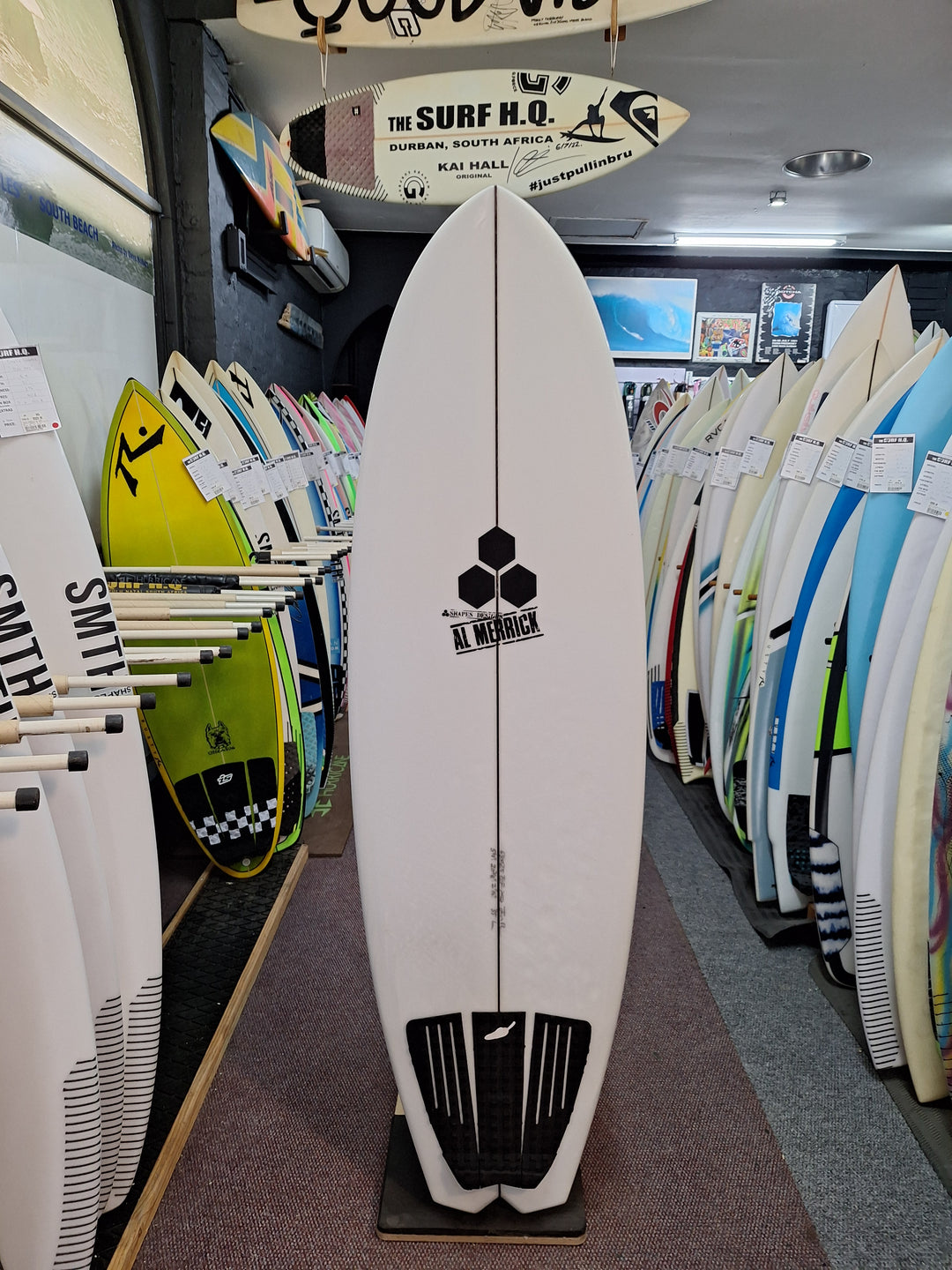 AL MERRICK PU BOBBY QUAD 5'9 x 20 7/8" x 2 11/16" = 35L