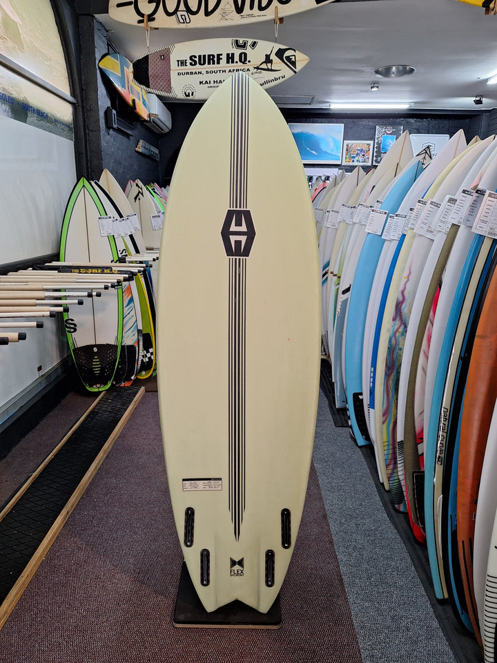 HURRICANE EPS SANCHEZ 6'0 x 20 7/8" x 2 5/8" = 35.5L
