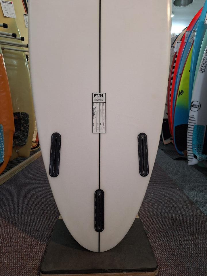 PYZEL PU POWER TIGER 6'2 X 19 1/2" X 2 5/8" = 33L