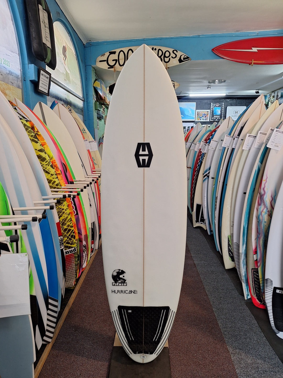 HURRICANE EPOXY PACMAN 6'2 X 21' X 2 9/16" = 38.4L