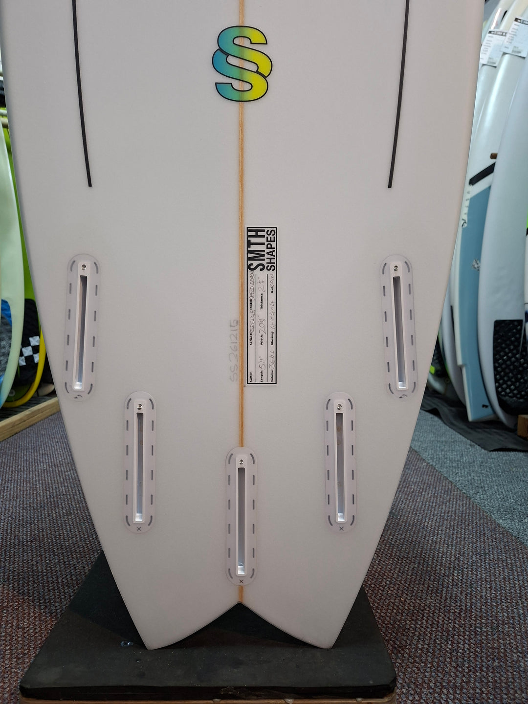 SMTH SHAPES PU SPEED DEMON 5'11 x 20 1/8" x 2 3/4" = 36.6L