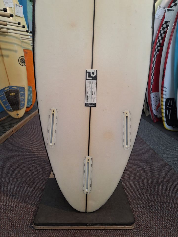PETER LAWSON PU F22 5'2 x 17 1/8" x 2 1/8" = 20.10L