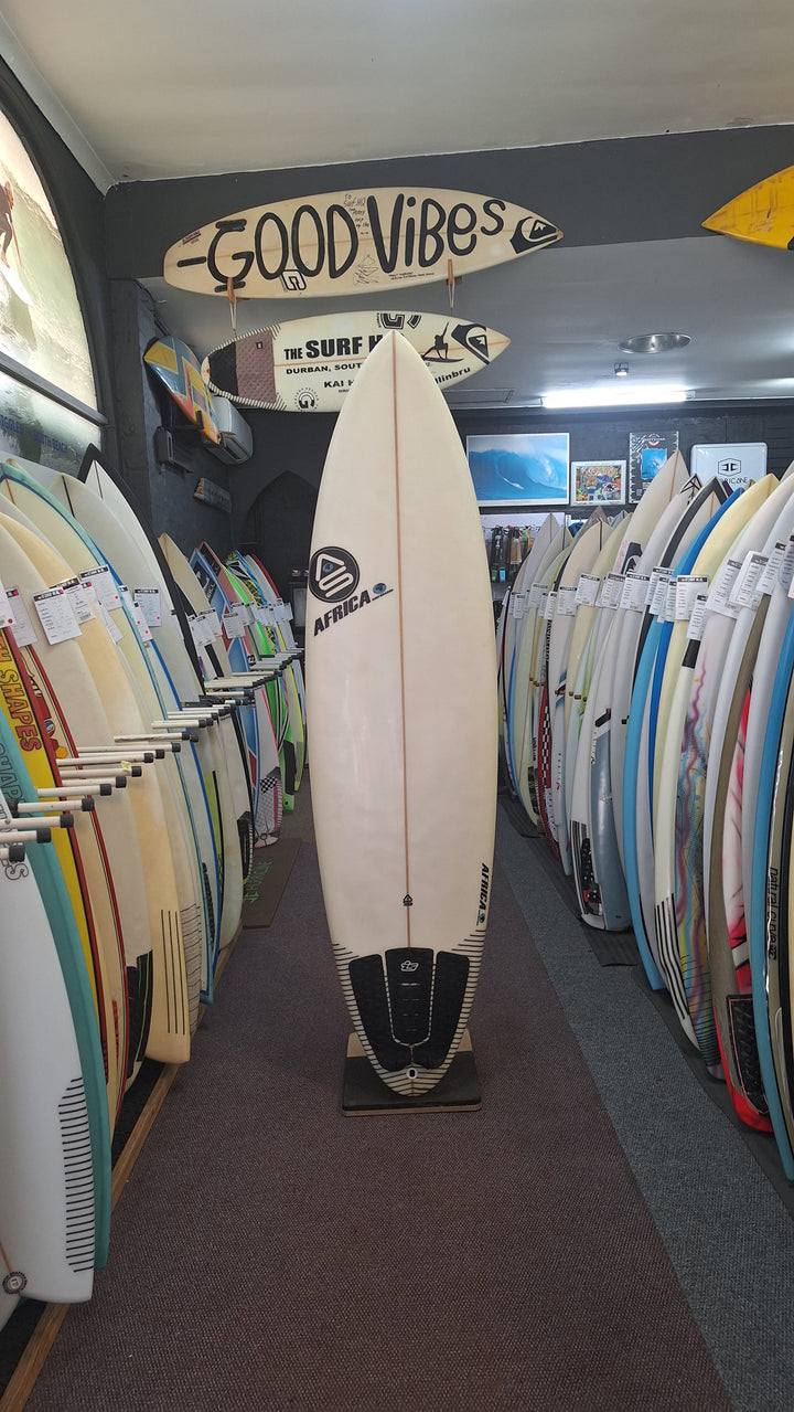 AFRICA SURFBOARDS EPOXY SAILY 6'8 X 20 3/4" X 2 19/32" = 40L