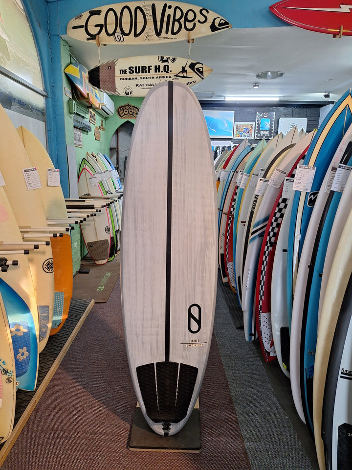 SLATER SHAPES EPOXY OMNI 6'0 X 20 7/8" X 2 13/16" = 39.3L