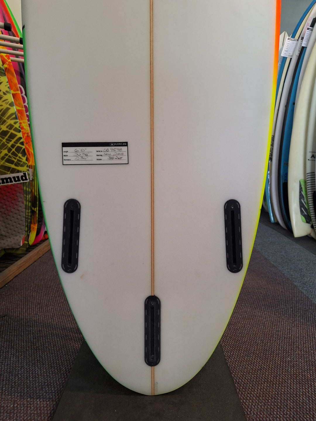 HURRICANE PU PACMAN 6'0 X 20 7/8" X 2 3/4' = 38.2L
