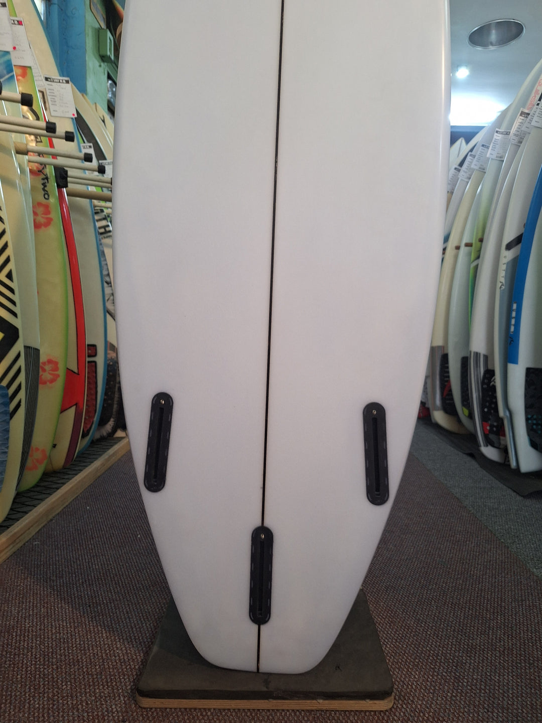 AL MERRICK PU OG FLYER 5'10 x 19 3/4 2 9/16 = 31.7L