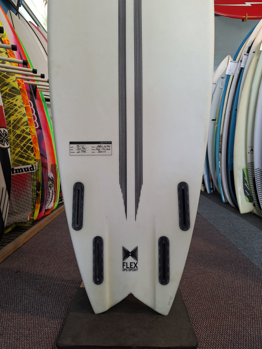 HURRICANE PU SANCHEZ 5'10 X 20 3/4' X 2 5/8" = 34L