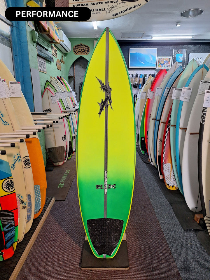 RUSTY EPOXY BLADE 5'9 X 18.83" X 2.19" = 27.2L