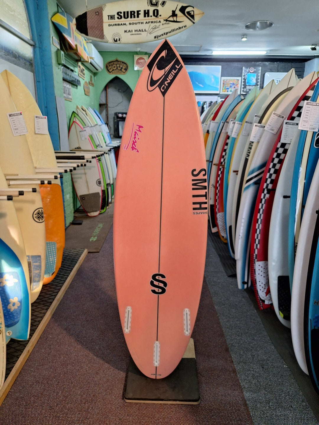 SMTH SHAPES PU VOLUME 5'8 1/2" X 18 3/8" X 2 1/4' = 25.7L
